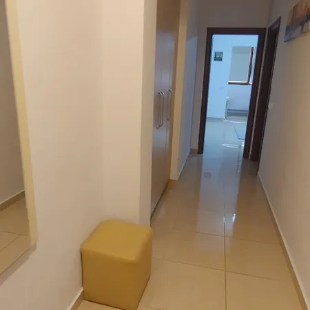 Vacantavara Apartment Navodari